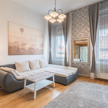 Bright Nest Liszt Academy Apartment Budapest Ngoại thất bức ảnh